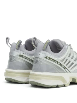 Sneakers><noscript><img data-lazyloaded=