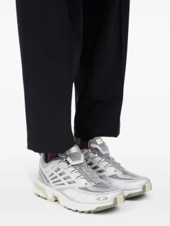 Sneakers><noscript><img data-lazyloaded=