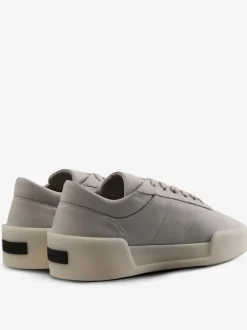 Sneakers><noscript><img data-lazyloaded=