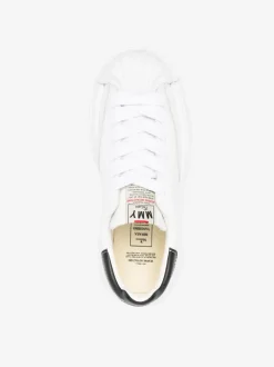 Sneakers | Sneakers><noscript><img data-lazyloaded=