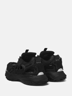 Sneakers><noscript><img data-lazyloaded=