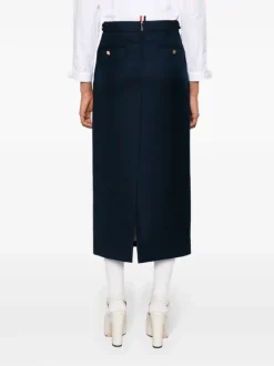 Skirts><noscript><img data-lazyloaded=