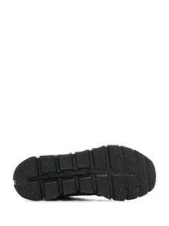 Sneakers><noscript><img data-lazyloaded=