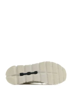 Sneakers><noscript><img data-lazyloaded=