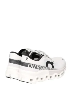 Sneakers><noscript><img data-lazyloaded=