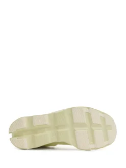 Sneakers><noscript><img data-lazyloaded=