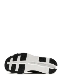 Sneakers><noscript><img data-lazyloaded=