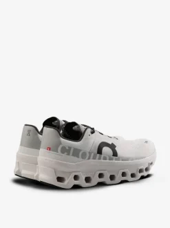 Sneakers><noscript><img data-lazyloaded=