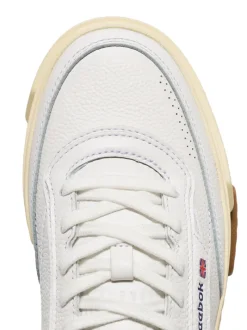 Sneakers><noscript><img data-lazyloaded=