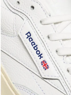 Sneakers><noscript><img data-lazyloaded=
