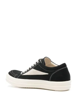 Sneakers><noscript><img data-lazyloaded=