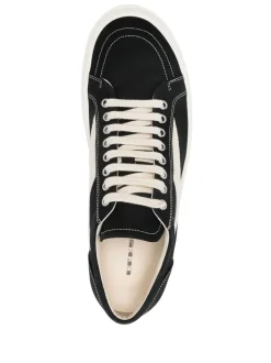 Sneakers><noscript><img data-lazyloaded=