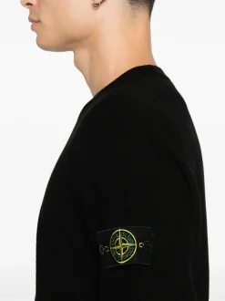 Sweats & Hoodies><noscript><img data-lazyloaded=