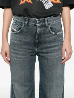 Jeans><noscript><img data-lazyloaded=