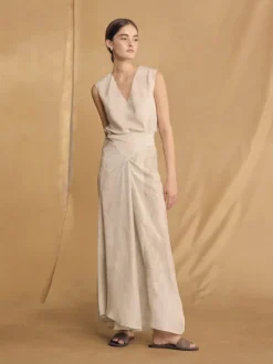 Skirts><noscript><img data-lazyloaded=