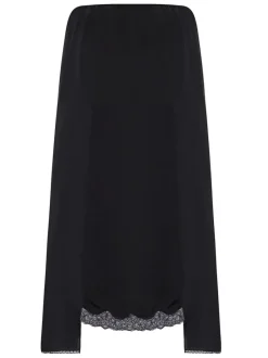 Skirts><noscript><img data-lazyloaded=