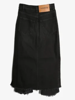 Skirts><noscript><img data-lazyloaded=