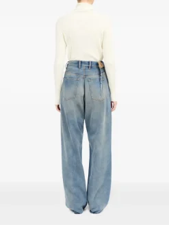 Jeans><noscript><img data-lazyloaded=