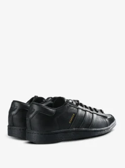 Sneakers | Sneakers><noscript><img data-lazyloaded=