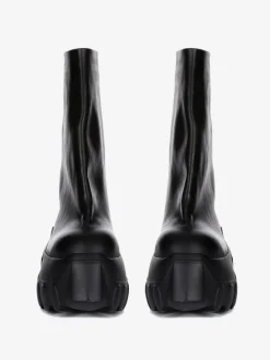 Boots><noscript><img data-lazyloaded=