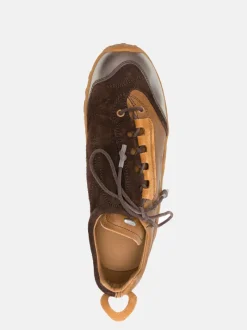 Sneakers><noscript><img data-lazyloaded=