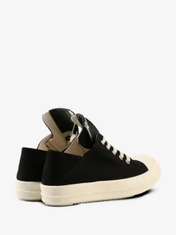 Sneakers><noscript><img data-lazyloaded=