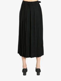 Skirts><noscript><img data-lazyloaded=