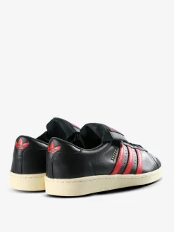 Sneakers | Sneakers><noscript><img data-lazyloaded=