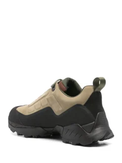 Sneakers><noscript><img data-lazyloaded=