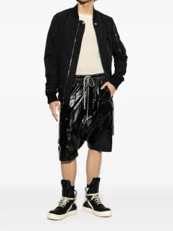 Sneakers><noscript><img data-lazyloaded=