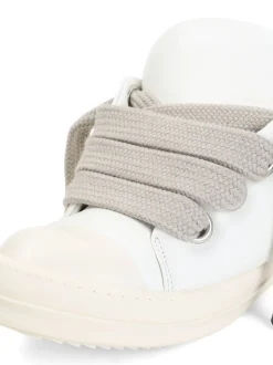 Sneakers><noscript><img data-lazyloaded=