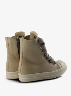 Sneakers><noscript><img data-lazyloaded=