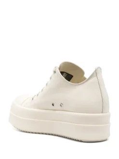 Sneakers><noscript><img data-lazyloaded=