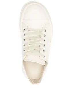 Sneakers><noscript><img data-lazyloaded=