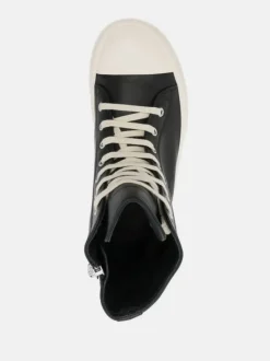 Sneakers><noscript><img data-lazyloaded=