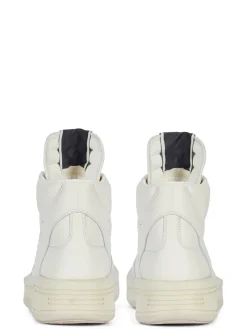 Sneakers | Sneakers><noscript><img data-lazyloaded=