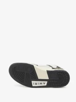 Sneakers><noscript><img data-lazyloaded=