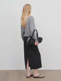 Skirts><noscript><img data-lazyloaded=