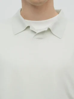 T-shirts><noscript><img data-lazyloaded=
