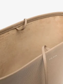 Bags><noscript><img data-lazyloaded=
