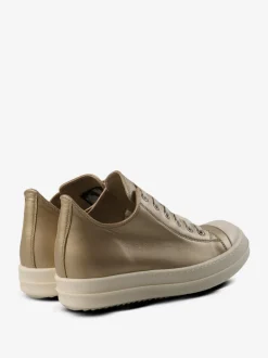 Sneakers><noscript><img data-lazyloaded=