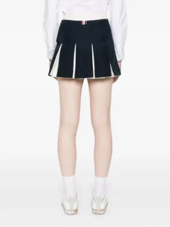 Skirts><noscript><img data-lazyloaded=
