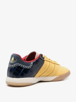 Sneakers | Sneakers><noscript><img data-lazyloaded=