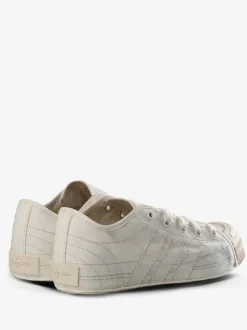 Sneakers | Sneakers><noscript><img data-lazyloaded=