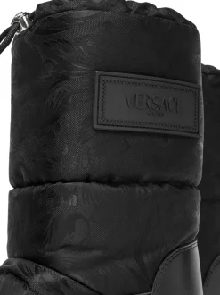 Boots><noscript><img data-lazyloaded=