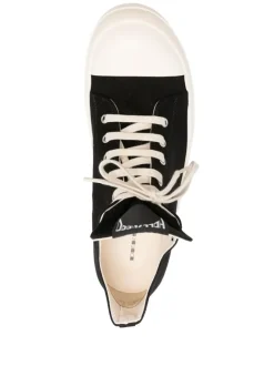 Sneakers><noscript><img data-lazyloaded=