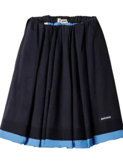 Skirts><noscript><img data-lazyloaded=