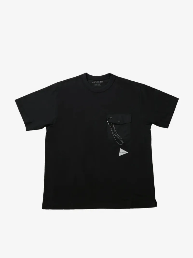 T-shirts>AND WANDER 82 Pocket Tee