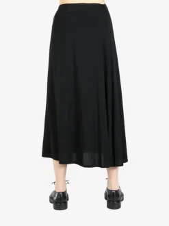Skirts><noscript><img data-lazyloaded=