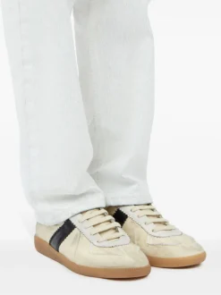 Sneakers><noscript><img data-lazyloaded=